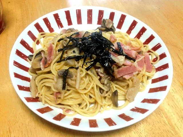 ベーコンときのこのパスタ〜柚子胡椒風味|やすさん