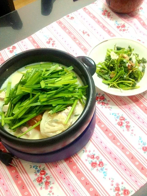 夕飯☆豆乳塩麹鍋・菜の花の塩麹ペペロン風|みよこさん