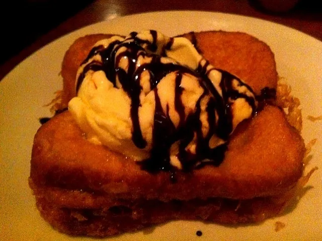 Ice cream french toast|LyzelleMayさん