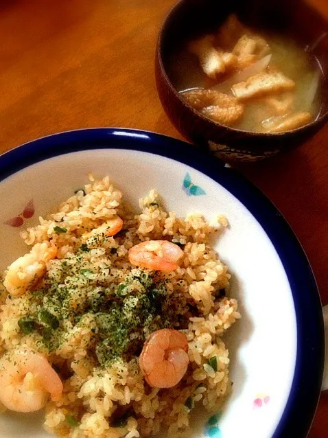 海老ピラフと大根とあげのお味噌汁|みつなち☆さん