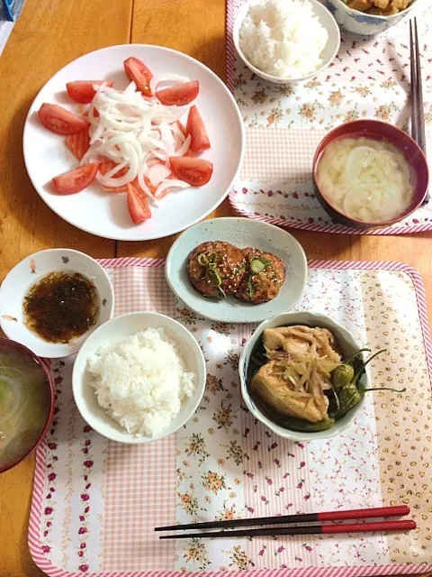 シシトウ、鶏肉、厚揚げの揚げ浸し、サーモンのマリネ|ちびさん