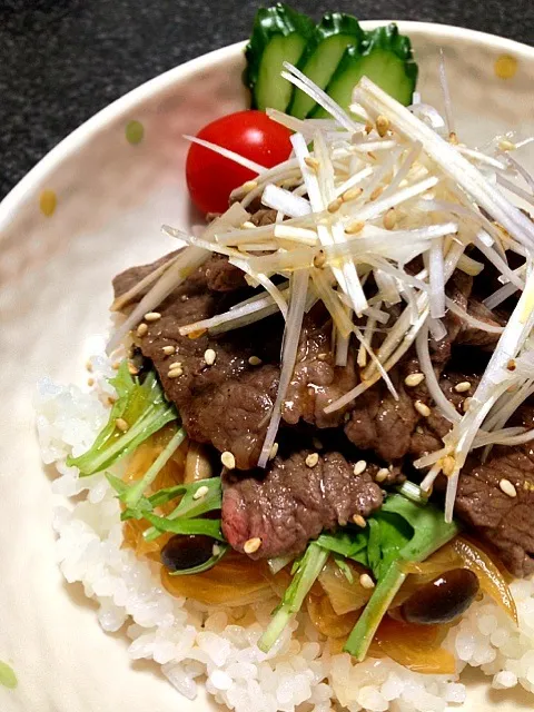 カフェ飯風ステーキ丼|がぁがさん