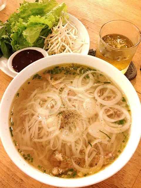 Vietnamese Chicken Noodle Soup|Jeromeさん