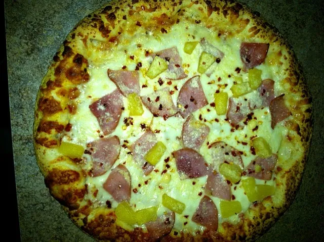 Pine Apple & Canadian Bacon Pizza|robb revereさん