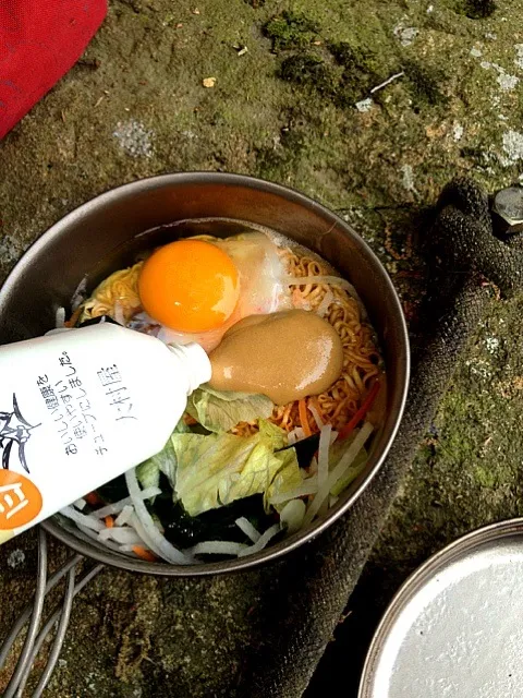 チキンらーめん、サラダ入り|西山 哲明さん