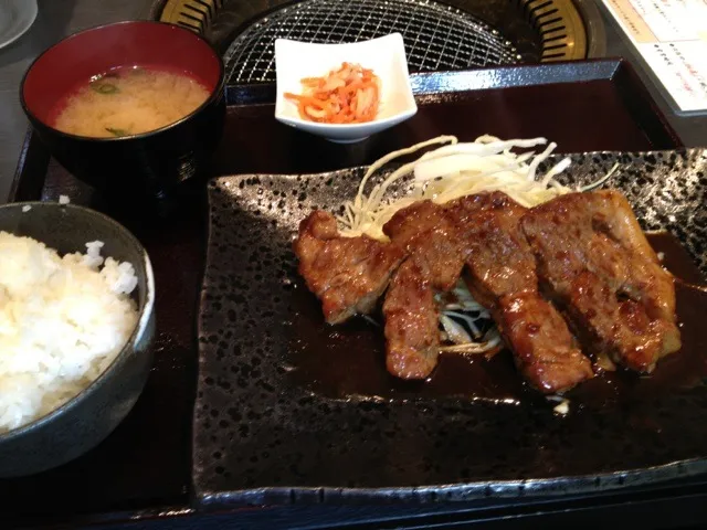 トンテキ定食|森重 仁さん