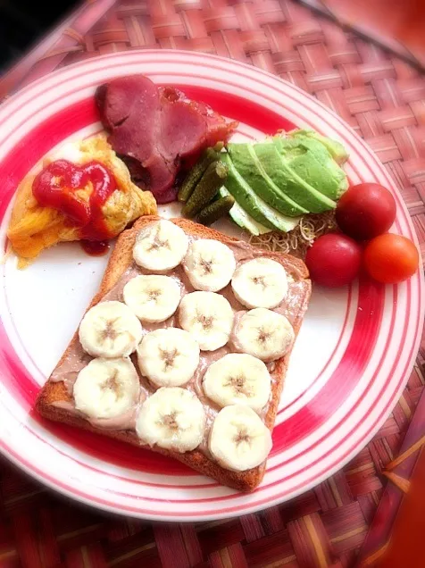 Snapdishの料理写真:Chococream Banana Toast🍫🍌ﾁｮｺｸﾘｰﾑﾊﾞﾅﾅﾄｰｽﾄ|🌈Ami🍻さん