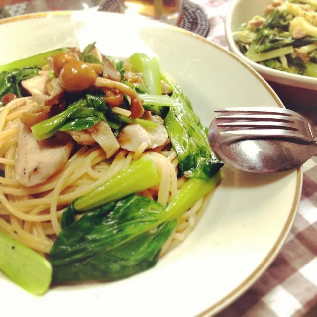 Snapdishの料理写真:今日のトモコンダテは爽潤鶏とミニチンゲンサイとなめこのパスタ💚|🇯🇵ともこちゃん。さん