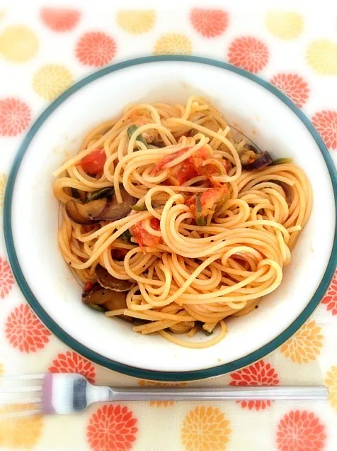 野菜たっぷりトマトソースパスタ|MABOさん