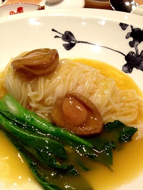 Snapdishの料理写真:Braised Wheat Vermicelli w/Baby Abalone in Rich Broth|Debbieさん