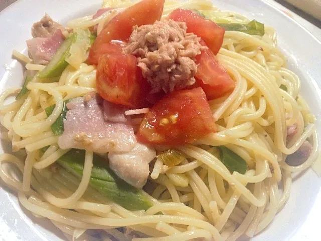 Snapdishの料理写真:春野菜・チキン・ベーコンのゆず胡椒パスタ|shenhuaさん