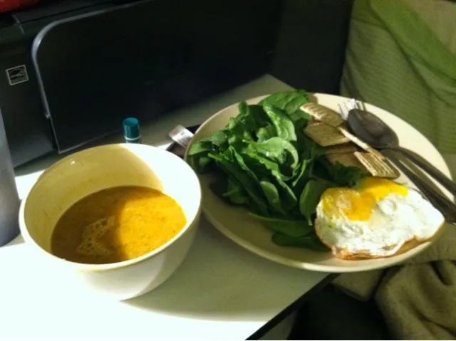 Eggs, spinache, Thai soup|Tahlia Prindleさん