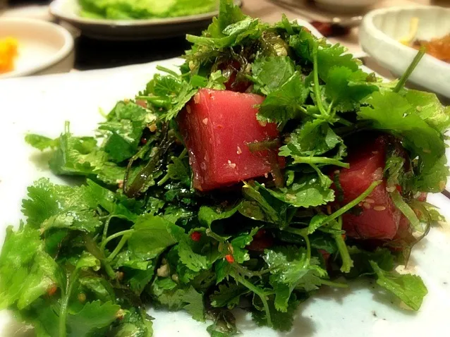 Coriander with tuna @ 三元花園|Larry Chuさん