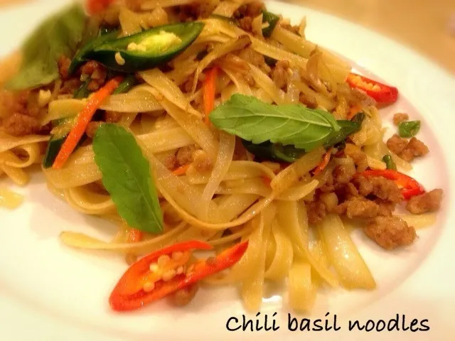 Thai spicy basil pasta with pork|yongyongさん