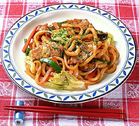 Snapdishの料理写真:野菜たっぷり焼きうどん|カゴメトマトケチャップさん