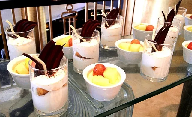 Tiramisu & Mixed Fruits Panna Cotta|Jhanineさん