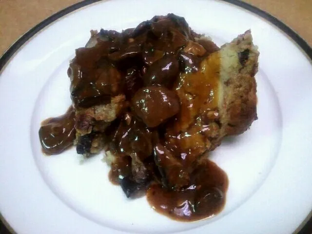 Wild mushroom and bacon bread pudding|Jacki Carterさん