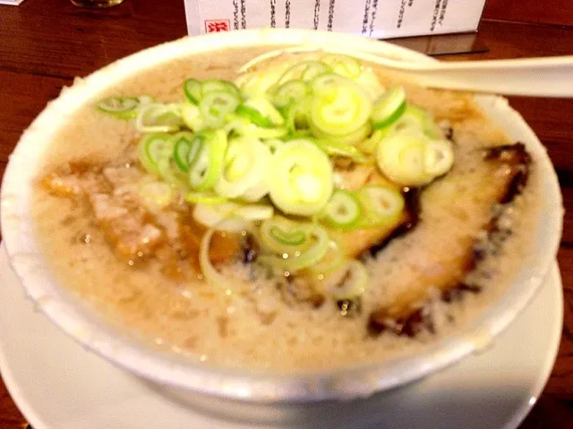 特製ラーメン 環七ラーメンの土佐っ子を思い出させる、アレよりは塩味が強いけどねw|Keitaさん