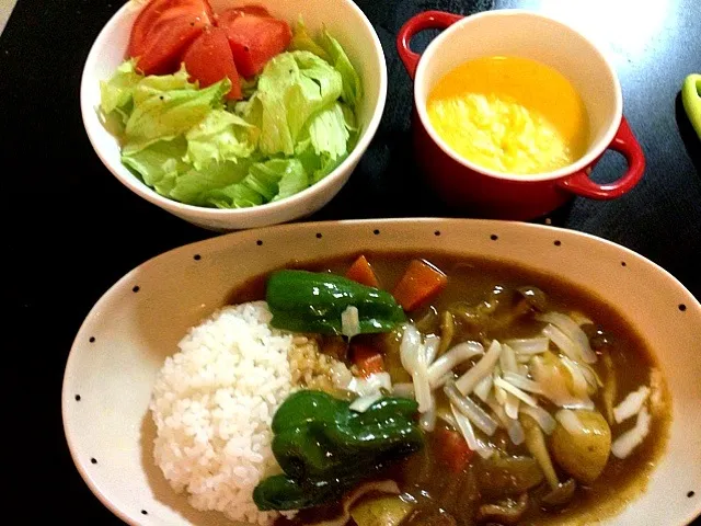 カレー、かぼちゃスープ、サラダ|yaschanさん