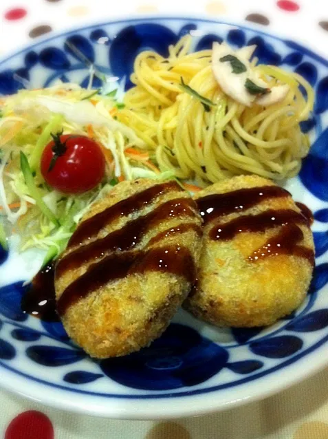 ビーフコロッケと水菜鶏肉ペペロンチーノのプレート|まーままさん