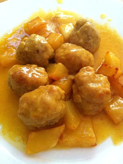 Snapdishの料理写真:Albóndigas|Antonio E. Carrascoさん