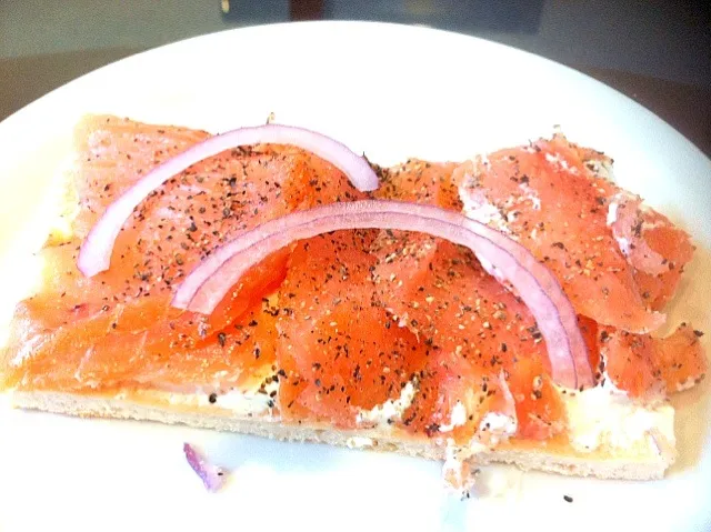 Smoke Salmon Pizza|Hiromiさん