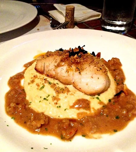 Pan roast cod with herb breadcrumbs, soft polenta and ancho chilli almond oil|Mei Meiさん