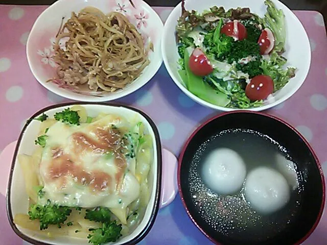 Snapdishの料理写真:かぼちゃグラタン&サラダ&じゃが豚スープ&豚肉しょうが焼き|クラキティさん