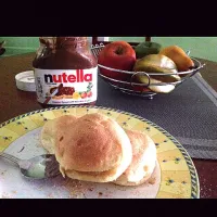 Snapdishの料理写真:nutella & pandesal sa nag uumapoy na hapon @.@|sherylyn   kingさん