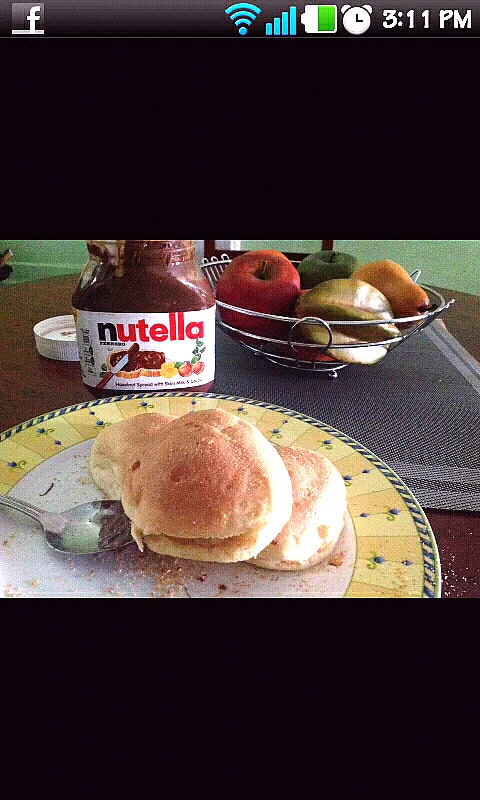 Snapdishの料理写真:nutella & pandesal sa nag uumapoy na hapon @.@|sherylyn   kingさん