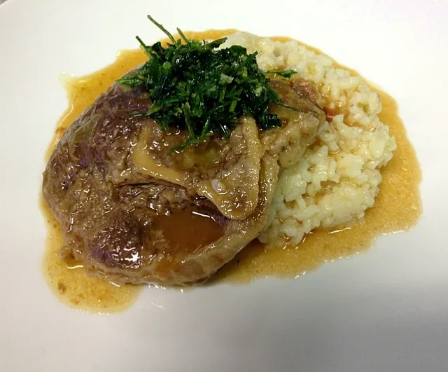 Snapdishの料理写真:Osso Buco (braised veal shank) with Parmesan Risotto, garnished with Gremolata.|Angie Yapさん