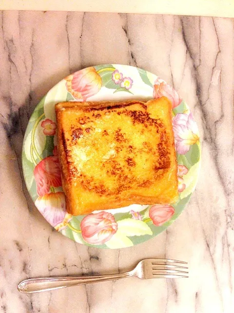 チーズin蒸し焼きフレンチトースト|愛さん