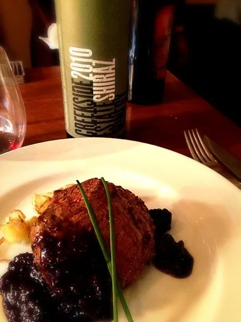 Ribeye steak with blackberry sauce|lauren shannonさん