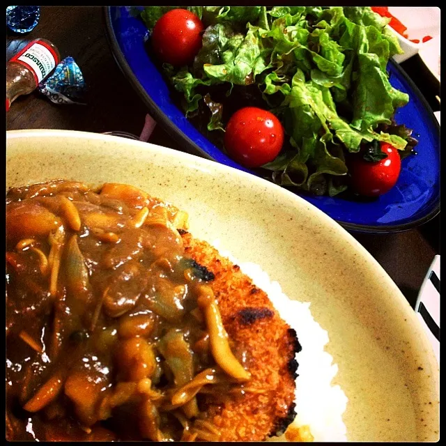 焦げちゃった野菜コロッケと豆とタップリ茸カレー|m.aoiさん