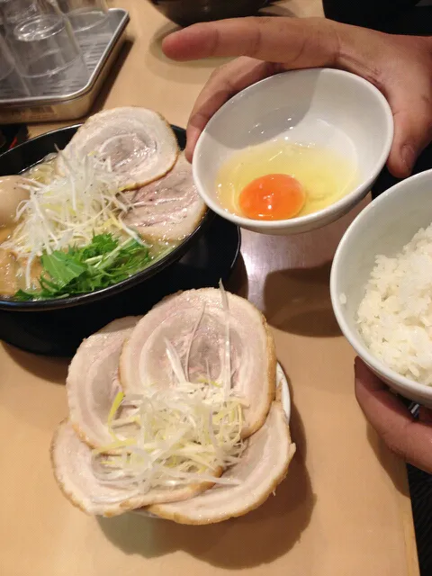 締めのラーメン＋卵がけご飯|小栗大介さん