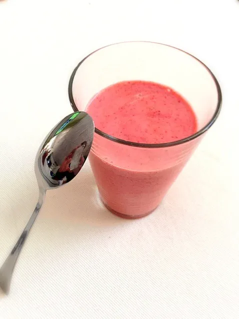 Frozen Strawberry Joghurt|Patrikさん