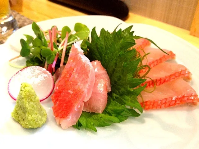 Snapdishの料理写真:Sliced raw alfonsino|do dyuさん