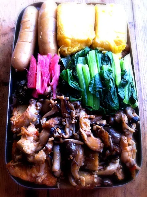 Snapdishの料理写真:雑穀玄米にいっぱい乗せたお弁当♬|Yoshinobu Nakagawaさん