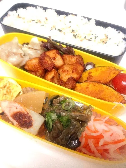 Snapdishの料理写真:4/26 竜田揚げ弁当（主人用）|yoshimiさん