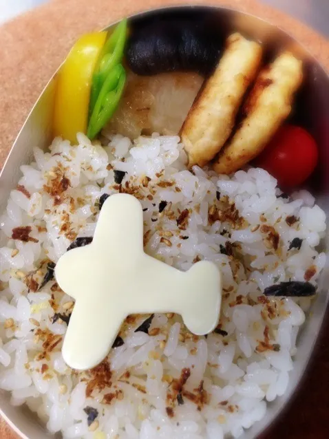 Snapdishの料理写真:鶏ハンバーグの飛行機弁当|さとねこさん