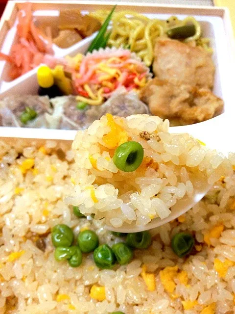 横浜名物シウマイも入ってる炒飯弁当★崎陽軒|sanfanさん