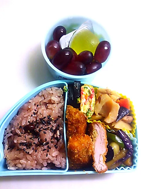 ☆園弁＊年中☆赤飯＊ﾋﾚｶﾂ＊桜エビ卵焼き＊南瓜＊茄子とﾋﾟｰﾏﾝ味噌炒め＊７目煮しめ＊ﾃﾞｻﾞｰﾄ|ｼｮｺﾗさん