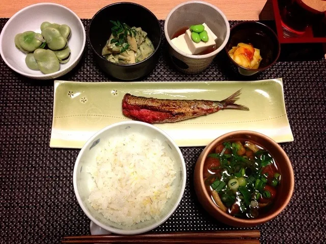 鰯明太が小さいのか皿がデカイのか|ひぐちんさん