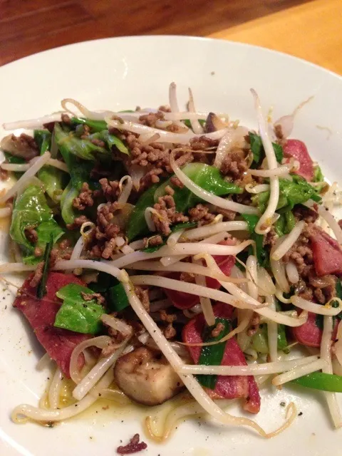 舌ハム、挽肉と野菜の炒め物|あきらさん