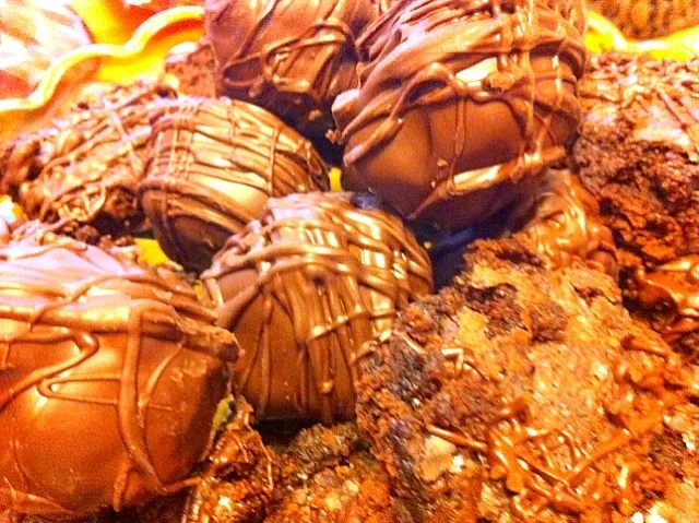 Brownie truffles and brownies!|virginia frasseさん