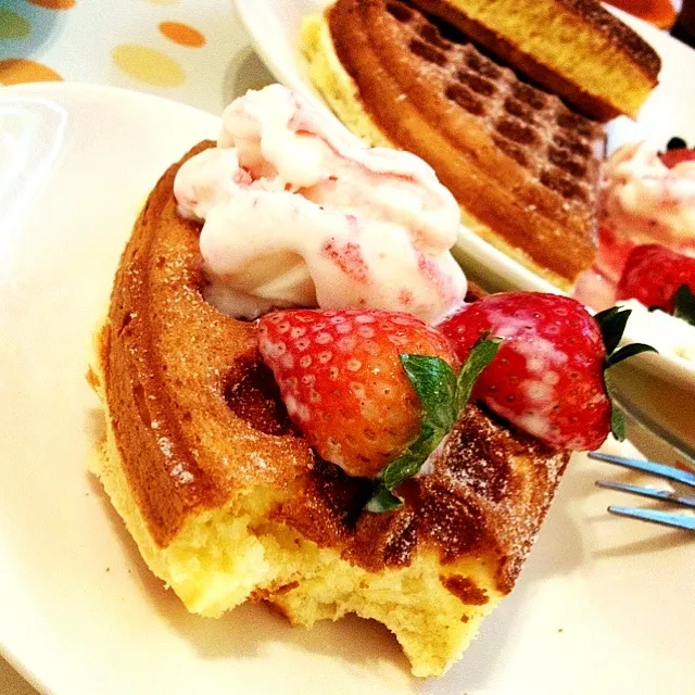 Strawberry Waffle|tzean chenさん