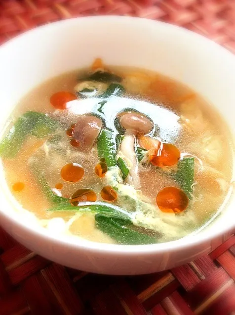 chinese soup of beaten egg and Chinese chive♨ニラ卵の中華スープ|🌈Ami🍻さん