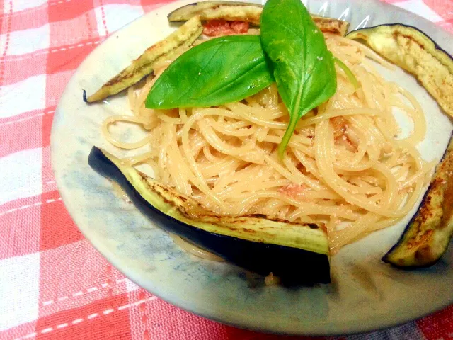 Snapdishの料理写真:今日の夕飯！たらこスパ☆＊・|スーザンあきさん