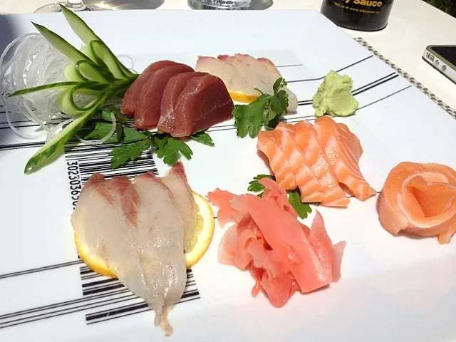 Sashimi platter|Melissa Besterさん