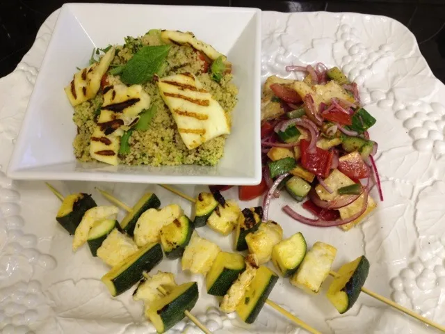 Couscous with grilled Halloumi, Lebanese Fatoush and Courgette and Halloumi Skewers|Steve Pountneyさん